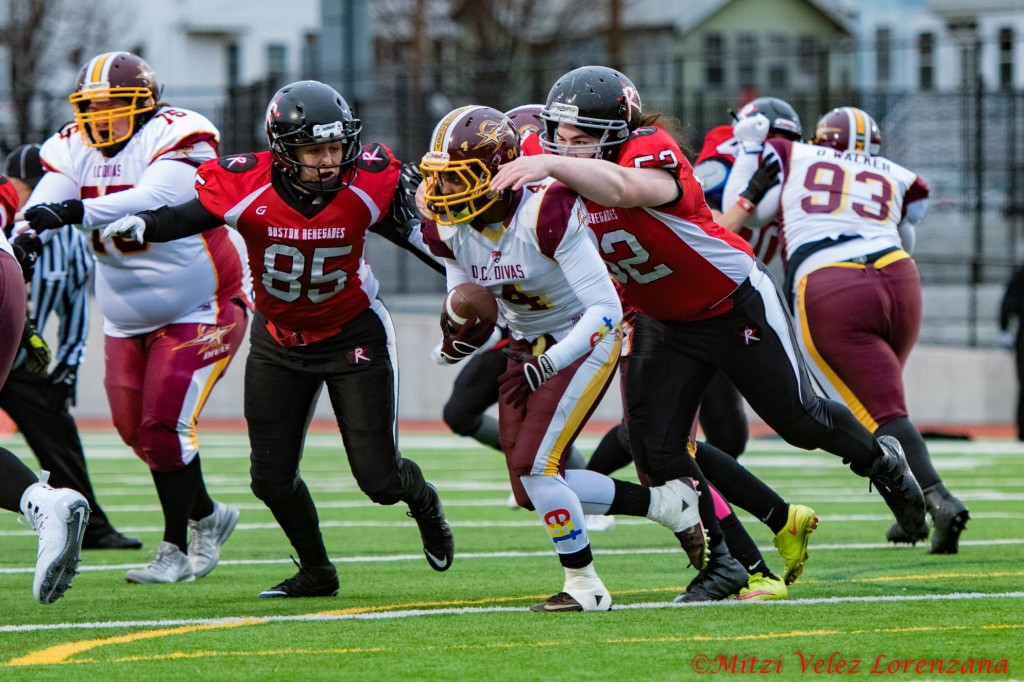Boston Renegades linebackers Jessica Penta #85 and Allie Genereux #52