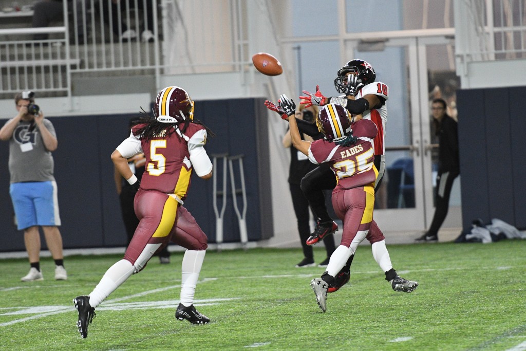 Boston Renegades wide receiver Adrienne Smith #10.